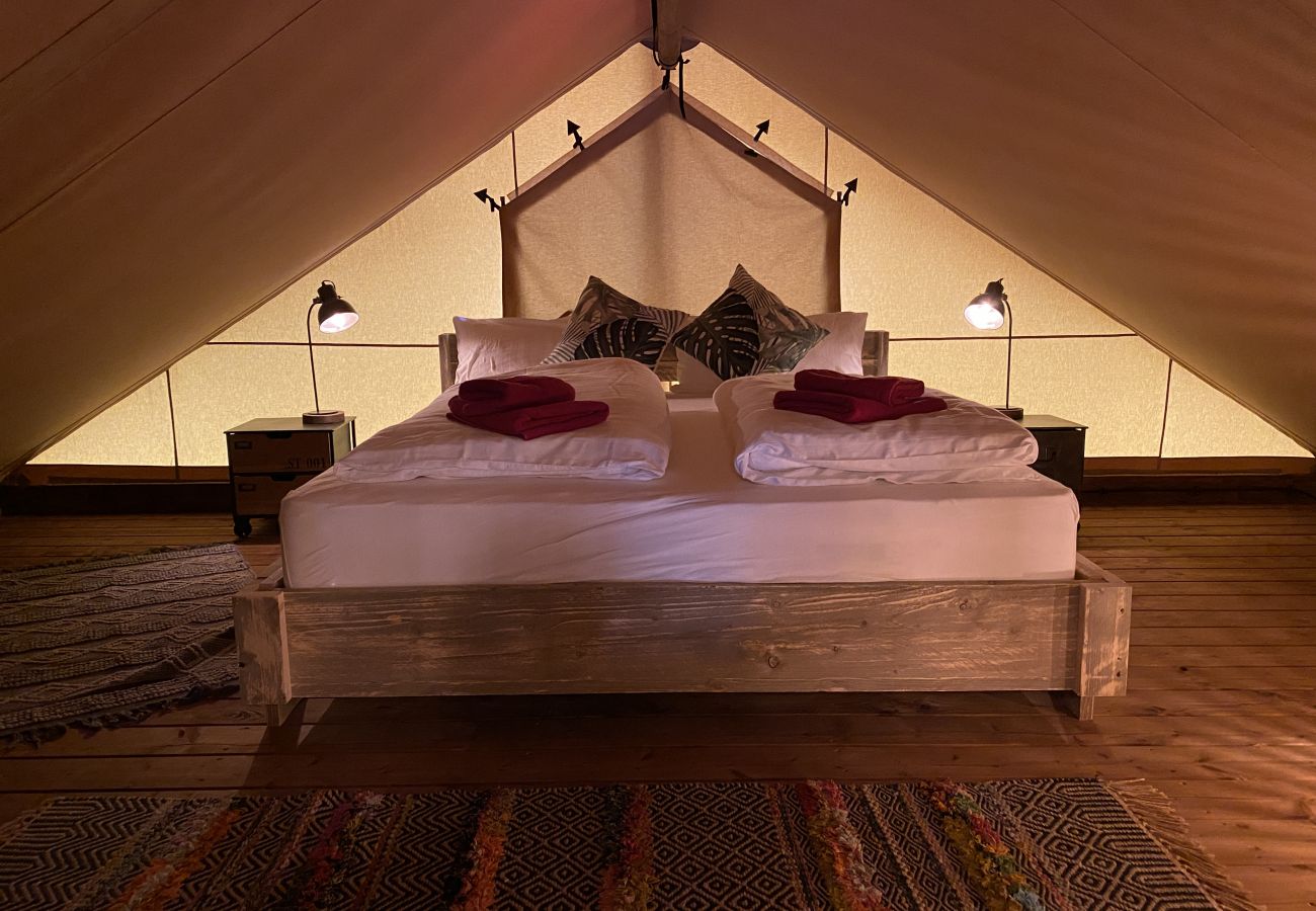 Bungalow i Idro - Jungle Lodge Deluxe Bungalow i Idro - Jungle Lodge Deluxe