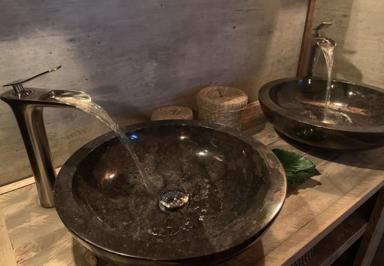 Bungalow i Idro - Jungle Lodge Deluxe Bungalow i Idro - Jungle Lodge Deluxe