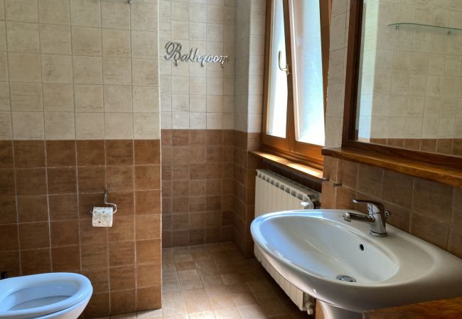 Lejlighed i Idro - Casa Valeria - første sal Lejlighed i Idro - Casa Valeria - første sal