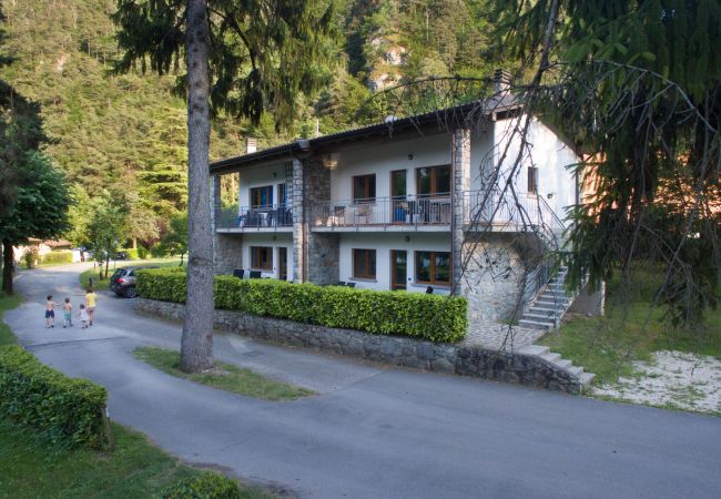 Lejlighed i Idro - Casa Valeria - første sal Lejlighed i Idro - Casa Valeria - første sal