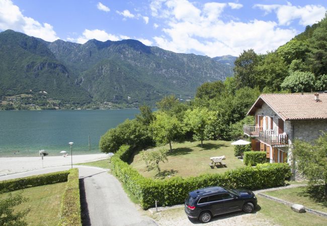 Lejlighed i Idro - Casa Paola (Vesta) - stueetage Lejlighed i Idro - Casa Paola (Vesta) - stueetage