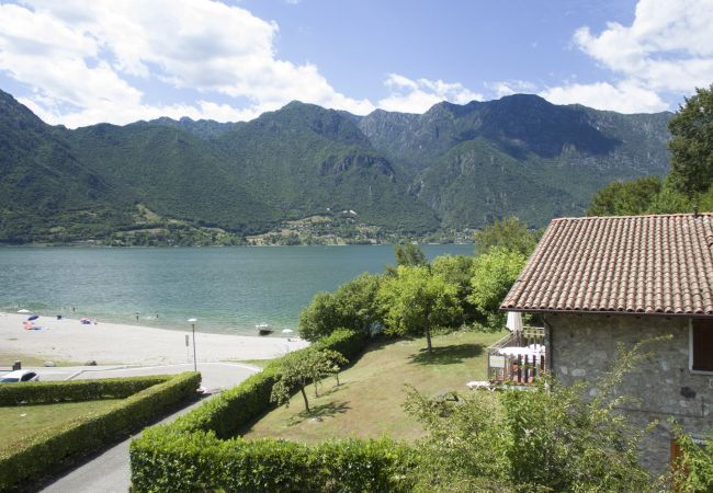 Lejlighed i Idro - Casa Paola (Vesta) - første sal Lejlighed i Idro - Casa Paola (Vesta) - første sal