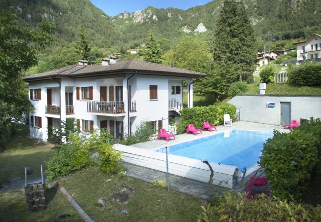 Lejlighed i Idro - Case Vacanze Crone - stueetage 4P Lejlighed i Idro - Case Vacanze Crone - stueetage 4P