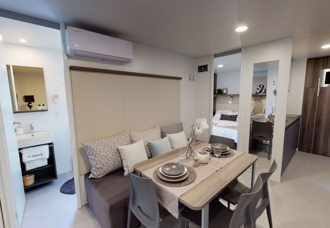 Bungalow i Idro - Relaxing Nature Lodge D7 Bungalow i Idro - Relaxing Nature Lodge D7