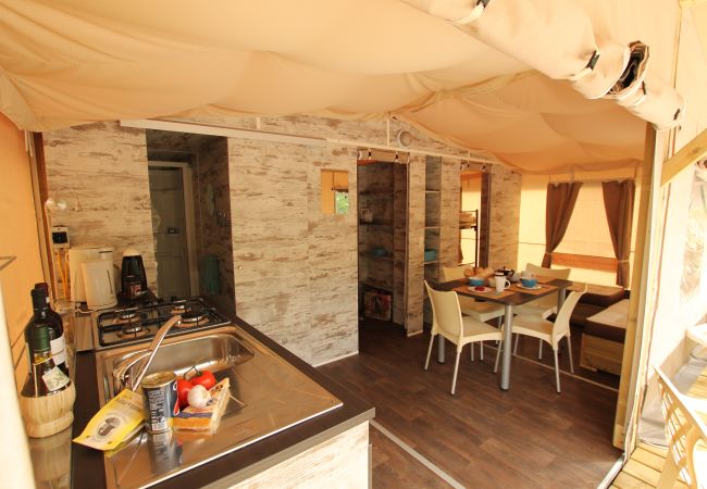 Bungalow i Idro - Safari Lodge Comfort D7 Bungalow i Idro - Safari Lodge Comfort D7