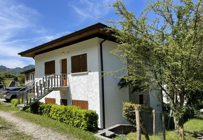 Lejlighed i Idro - Case Vacanze Crone - første sal 6P-D7 Lejlighed i Idro - Case Vacanze Crone - første sal 6P-D7