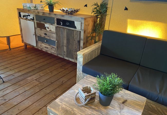 Bungalow in Idro - Jungle Lodge Deluxe Bungalow in Idro - Jungle Lodge Deluxe