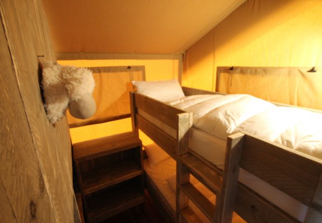 Bungalow in Idro - Safari Lodge Deluxe Bungalow in Idro - Safari Lodge Deluxe