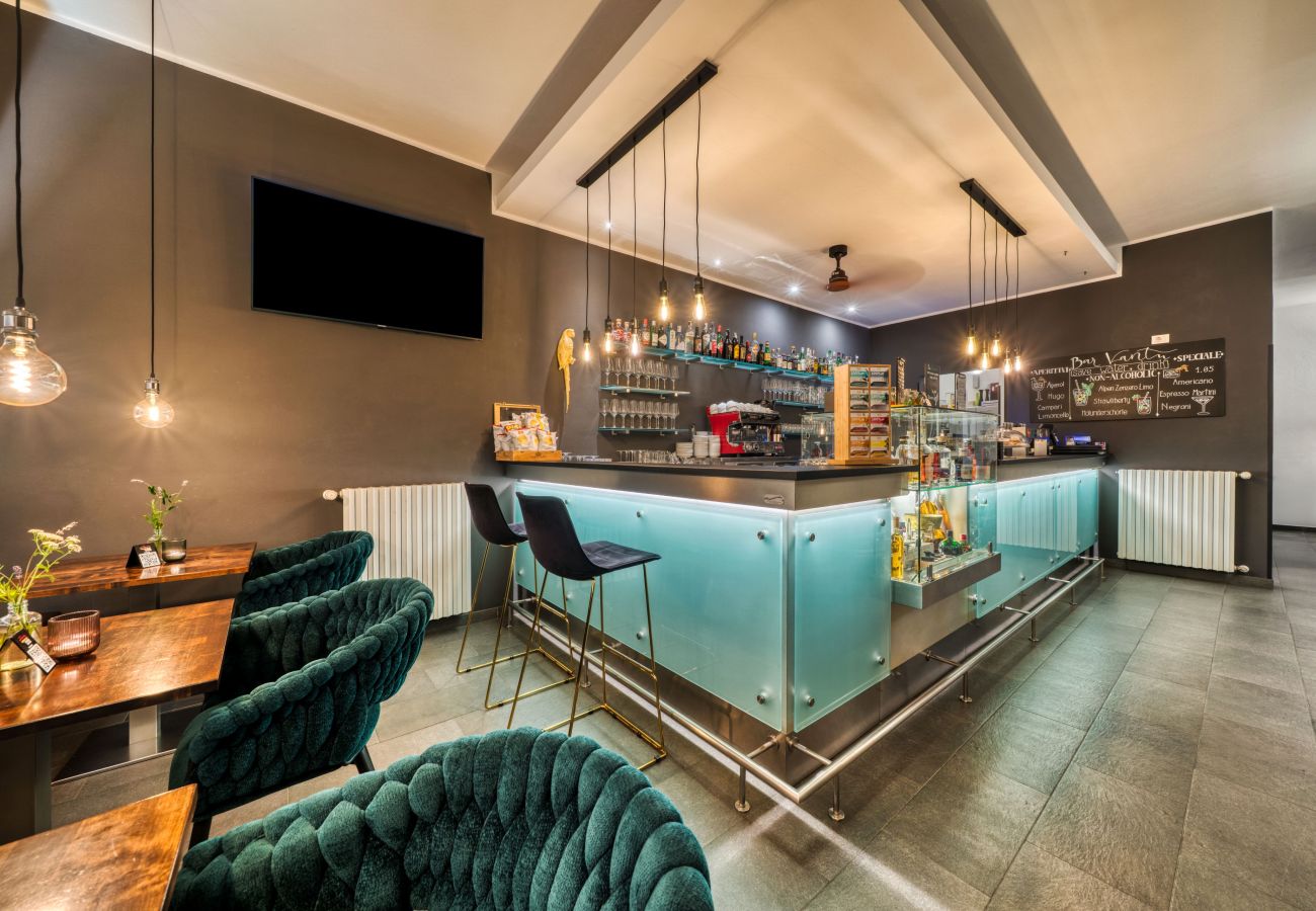 Rent by room in Idro - Guest room - Queen size bed Rent by room in Idro - Guest room - Queen size bed