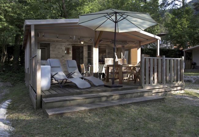 Bungalow a Idro - Safari Lodge Comfort