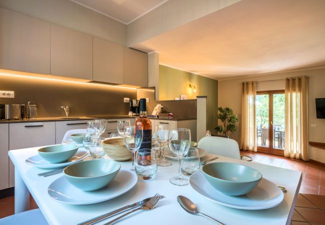 Appartamento a Idro - Case Vacanze Crone - piano terra 4P Appartamento a Idro - Case Vacanze Crone - piano terra 4P