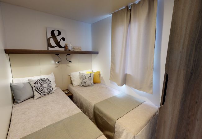 Bungalow a Idro - Relaxing Nature Lodge D7 Bungalow a Idro - Relaxing Nature Lodge D7