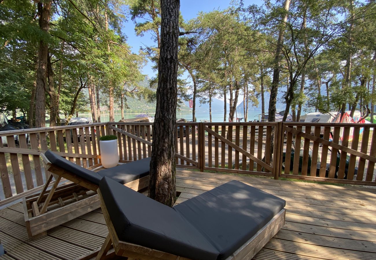 Bungalow in Idro - Jungle Lodge Deluxe Bungalow in Idro - Jungle Lodge Deluxe