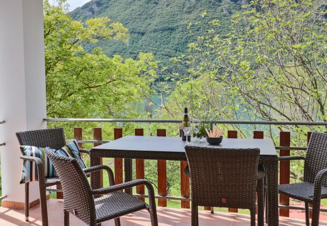 Appartement in Idro - Case Vacanze Crone - eerste verdieping 6P Appartement in Idro - Case Vacanze Crone - eerste verdieping 6P