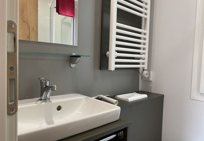 Bungalow in Idro - Mountain View Lodge L Bungalow in Idro - Mountain View Lodge L