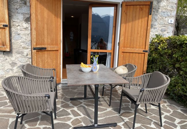 Ferienwohnung in Idro - Casa Paola (Vesta) - Erdgeschoss Ferienwohnung in Idro - Casa Paola (Vesta) - Erdgeschoss