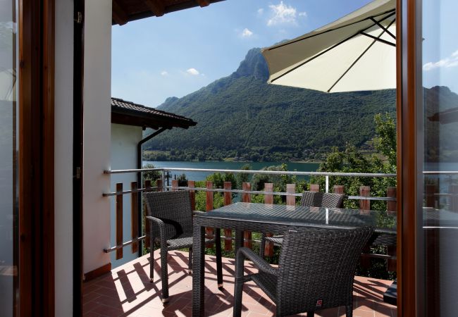 Ferienwohnung in Idro - Case Vacanze Crone - Obergeschoss 4P Ferienwohnung in Idro - Case Vacanze Crone - Obergeschoss 4P