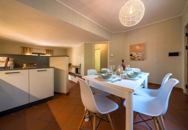 Ferienwohnung in Idro - Case Vacanze Crone - Obergeschoss 6P-D7 Ferienwohnung in Idro - Case Vacanze Crone - Obergeschoss 6P-D7