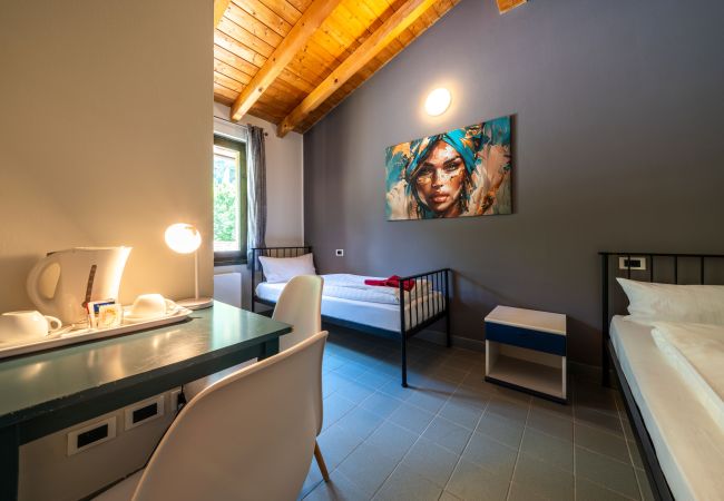  in Idro - Gästezimmer - Zweibettzimmer
